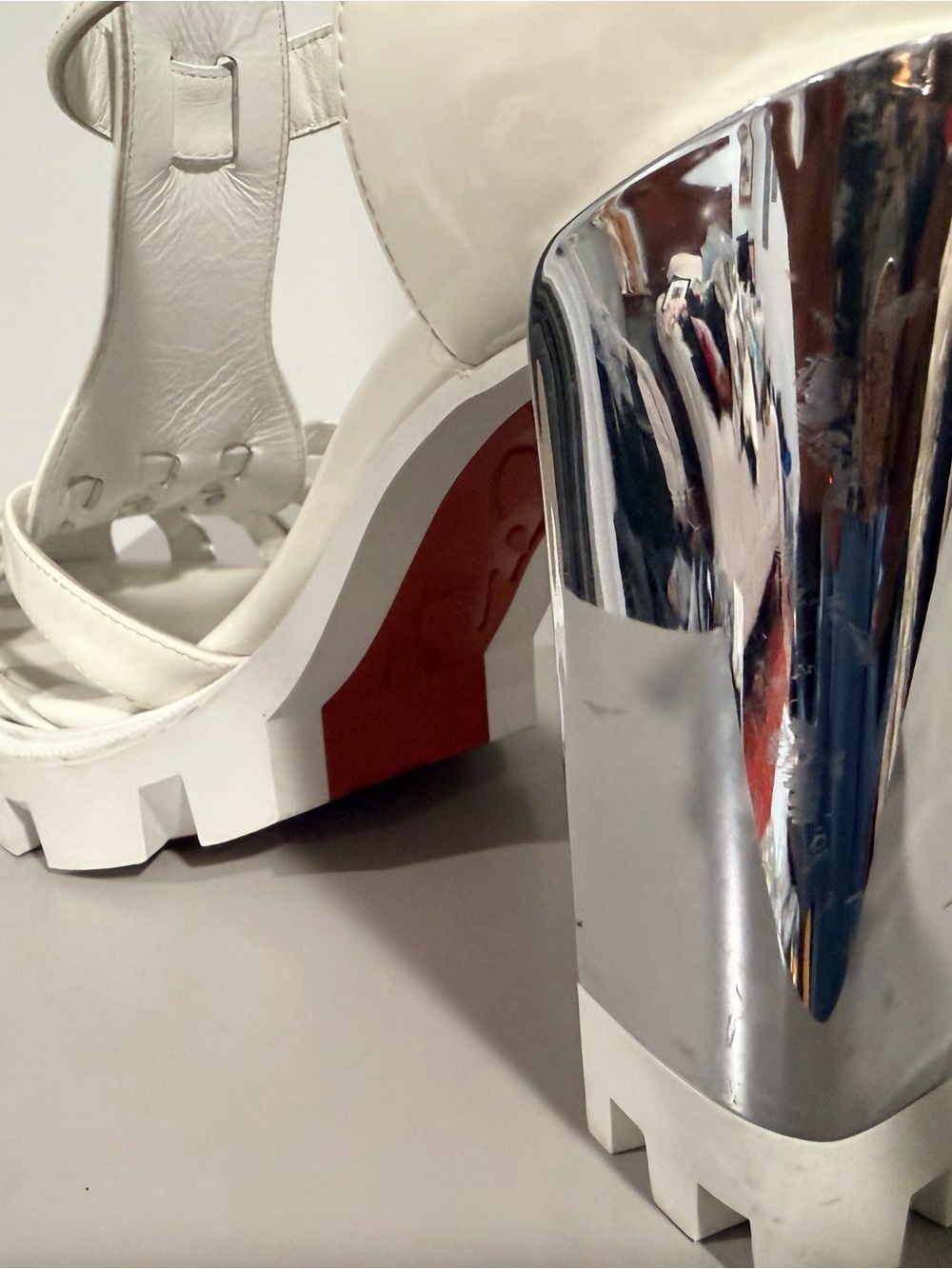 💯 Authentic Louboutin sz 42/ 12 White Patent Platform Heeled Sandals - Women - Picture 10 of 12